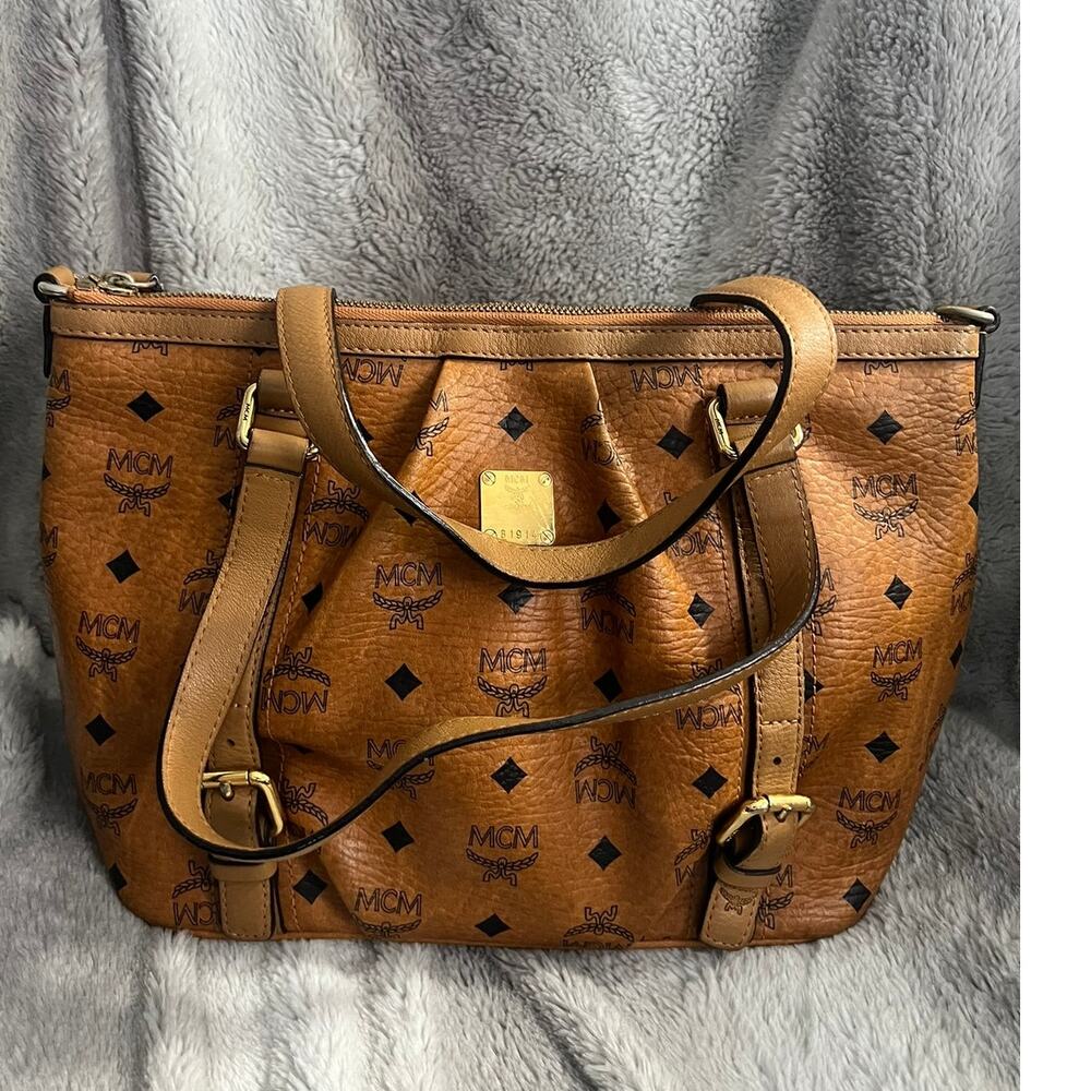 MCM WOMEN'S AUTHENTIC PRE-OWNED TOTE BAG MEDIUM TOP ZIP COGNAC